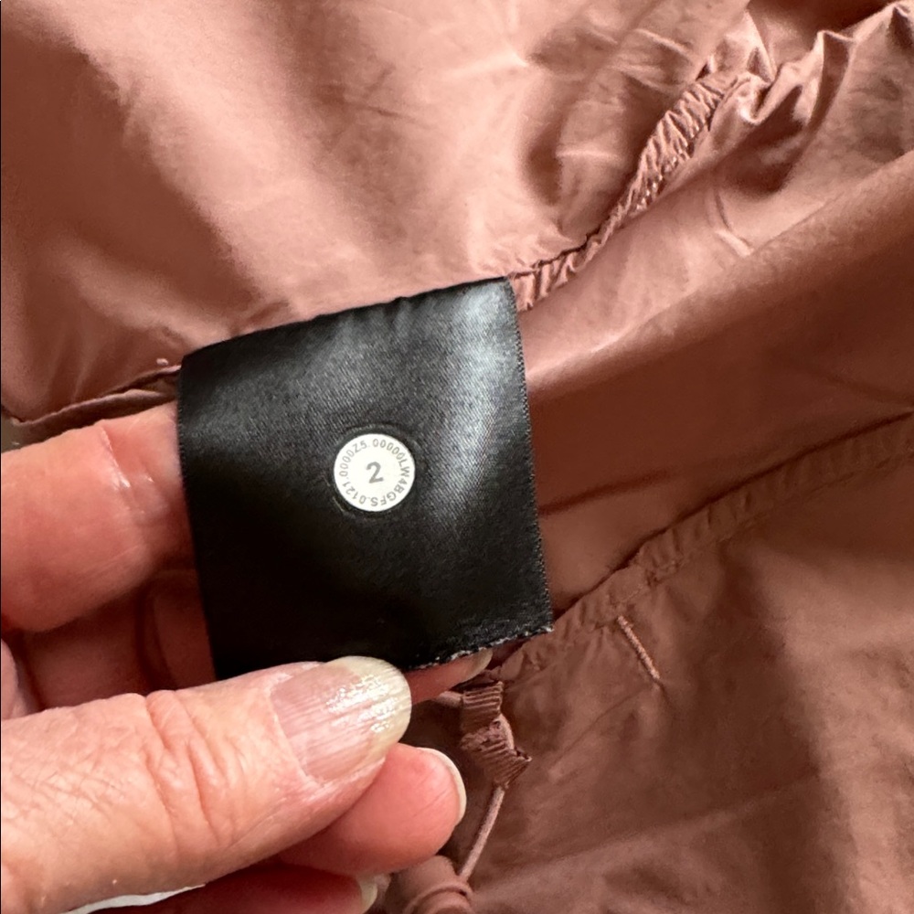 Lululemon nylon jacket - Picture 9 of 14
